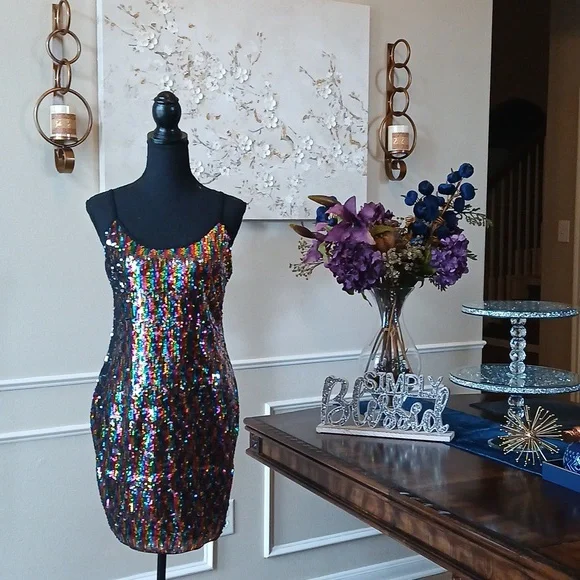Super Sexy Multicolor Sequined Bodycon Mini Dress. Size L - Picture 12 of 17